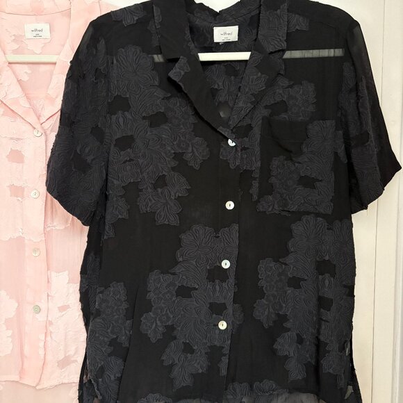 Set of 2 Aritzia Atticus button up blouse XXS - Picture 6 of 12